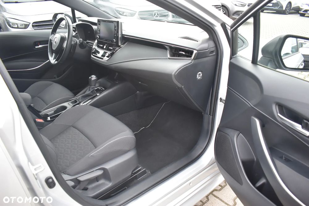 Toyota Corolla 2.0 Hybrid Comfort - 16