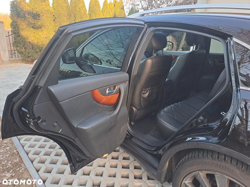 Infiniti QX70 3.0d S Premium - 12