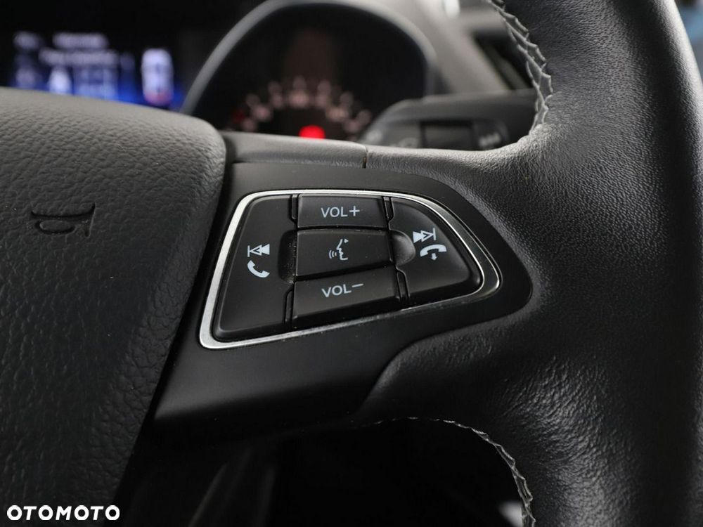 Ford Kuga 1.5 EcoBoost 2x4 ST-Line - 31