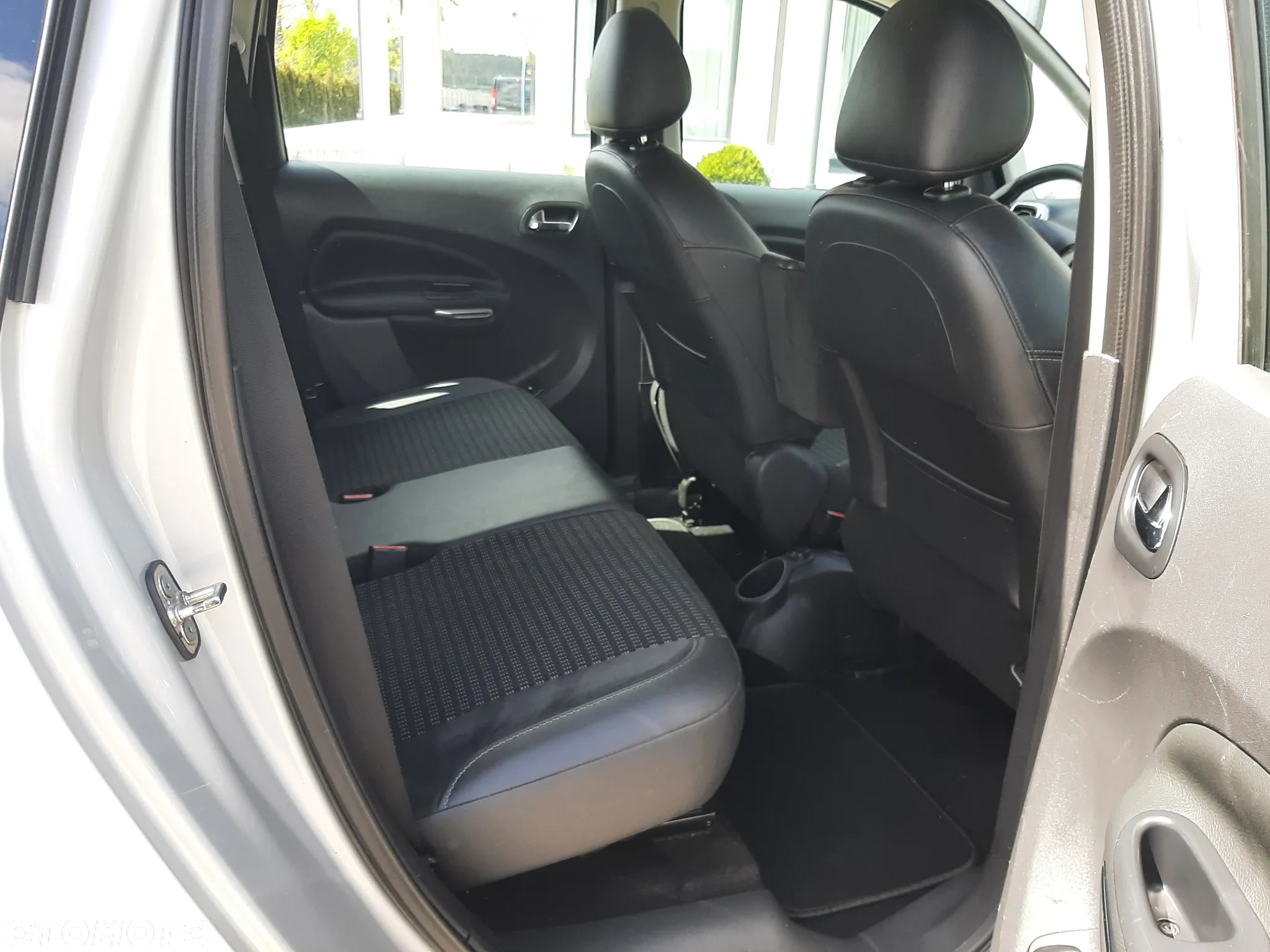 Citroën C3 Picasso 1.6 HDi Exclusive Euro5 - 21