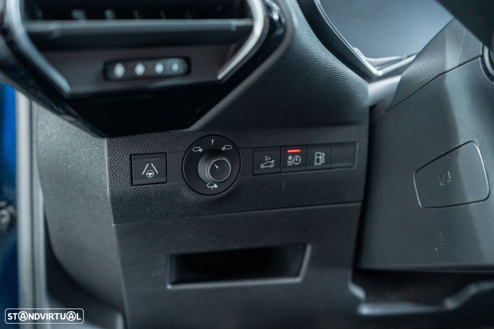 DS DS7 Crossback E-Tense Performance Line EAT8 - 28