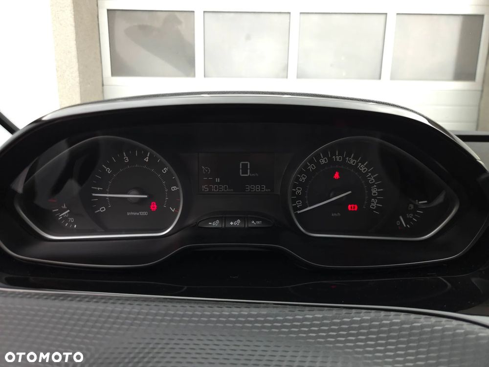 Peugeot 2008 PureTech 82 Style - 26