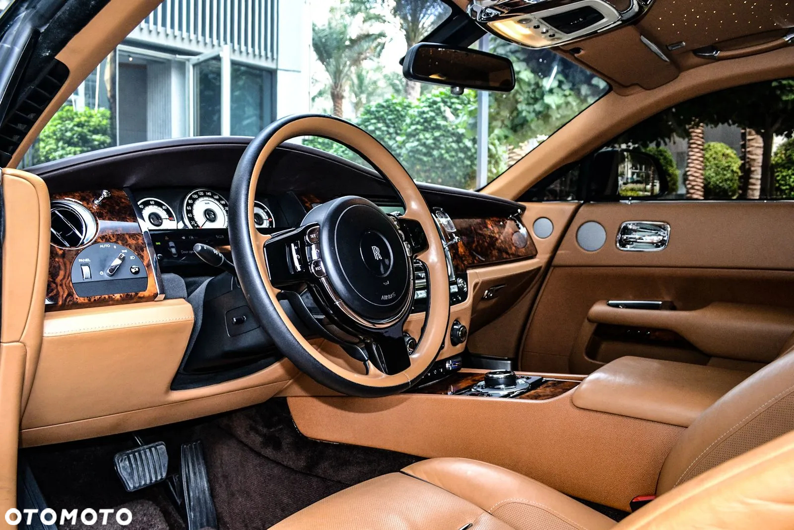 Rolls-Royce Wraith - 15
