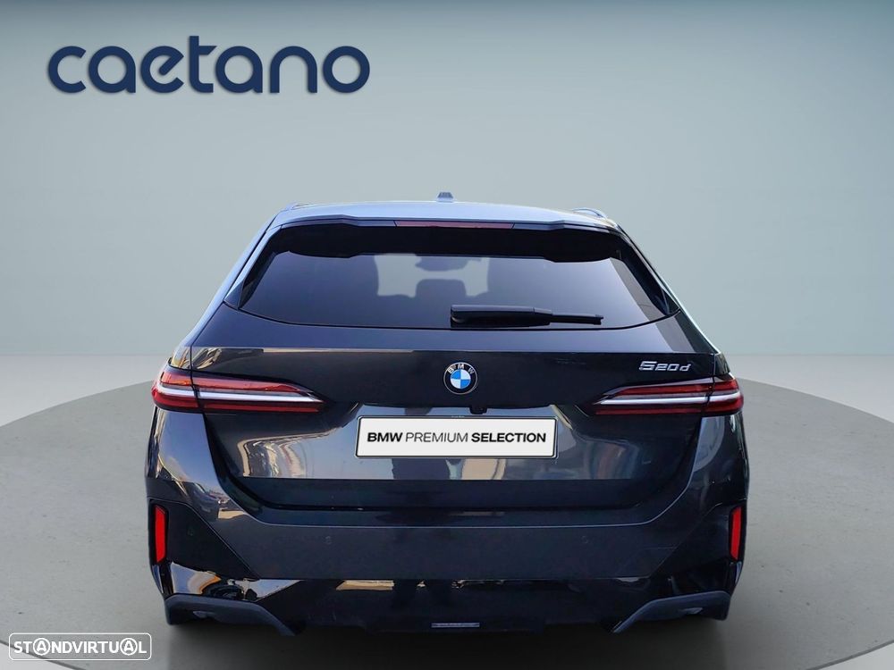 BMW 520 d Pack Desportivo M - 7