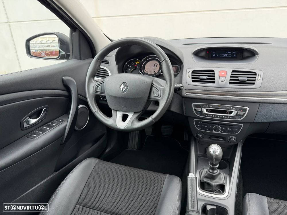 Renault Mégane 1.5 dCi Dynamique S - 14