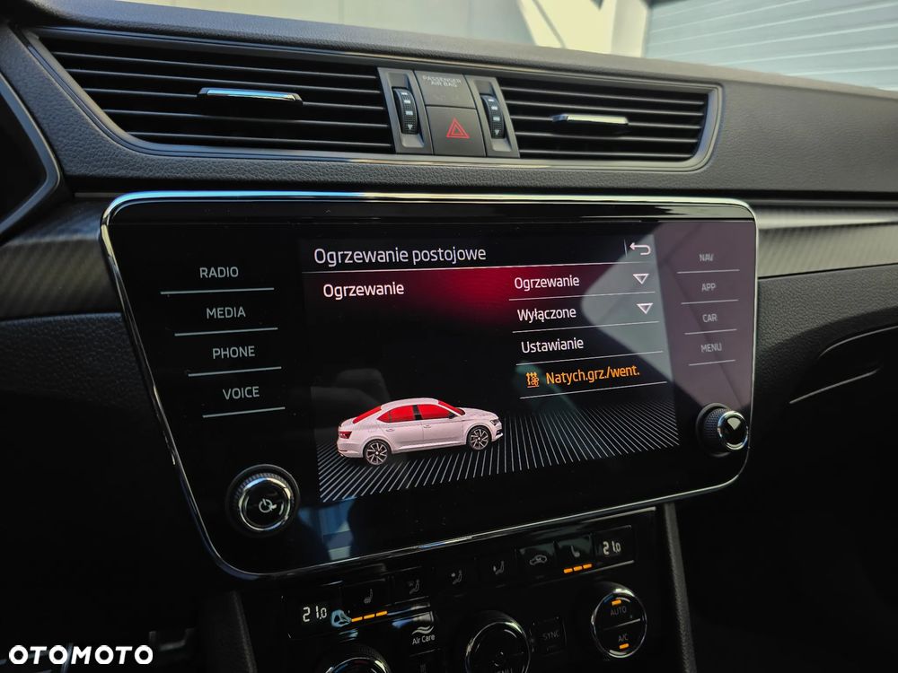 Skoda Superb 2.0 TDI SCR Sportline DSG - 22