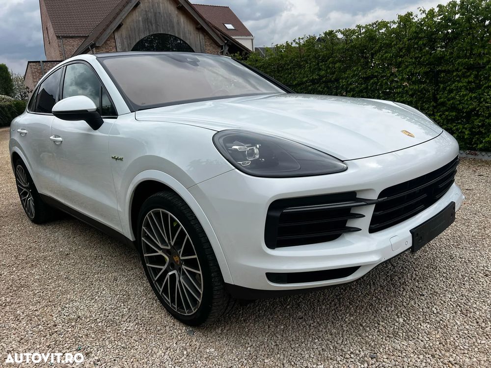Porsche Cayenne - 1