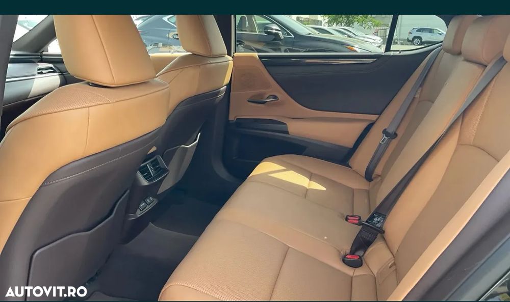 Lexus Seria ES 300h Executive - 5