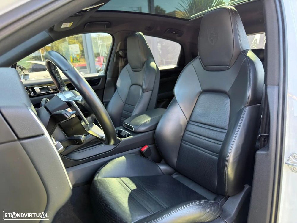 Porsche Cayenne Coupé E-Hybrid Tiptronic S - 20