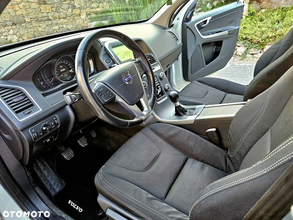 Volvo XC 60 - 8