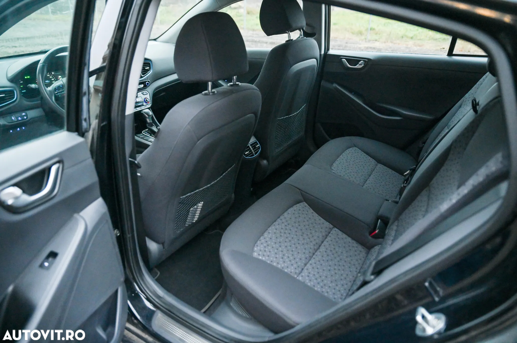 Hyundai IONIQ Plug-In Hybrid 1.6 141CP Exclusive - 9