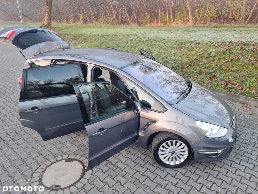 Ford S-Max - 22
