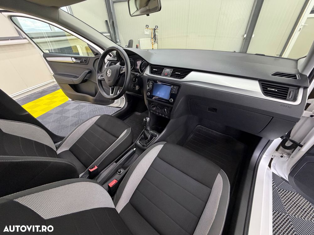 Skoda RAPID 1.0 TSI Ambition - 5