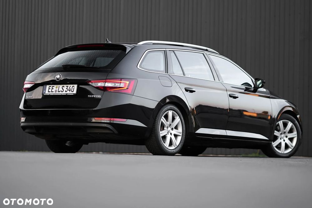 Skoda Superb 2.0 TDI Style - 8