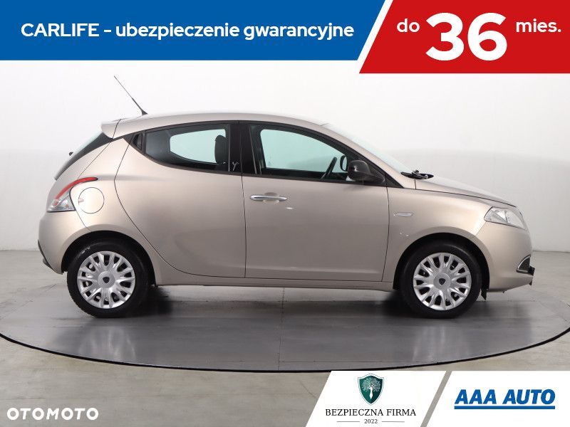 Lancia Ypsilon - 8
