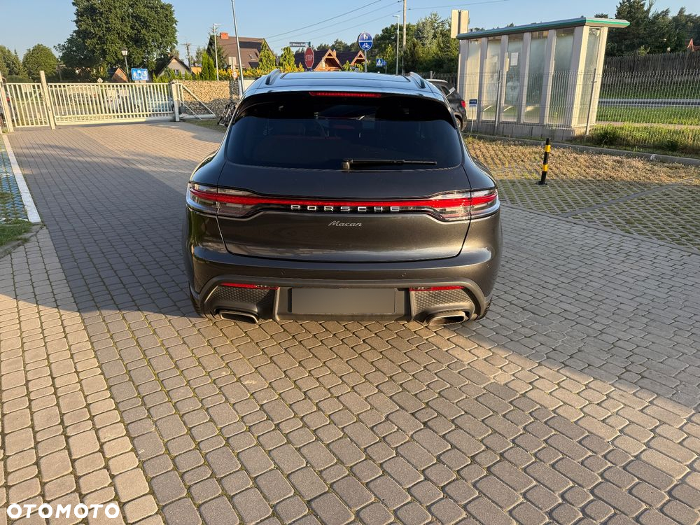 Porsche Macan Standard - 2