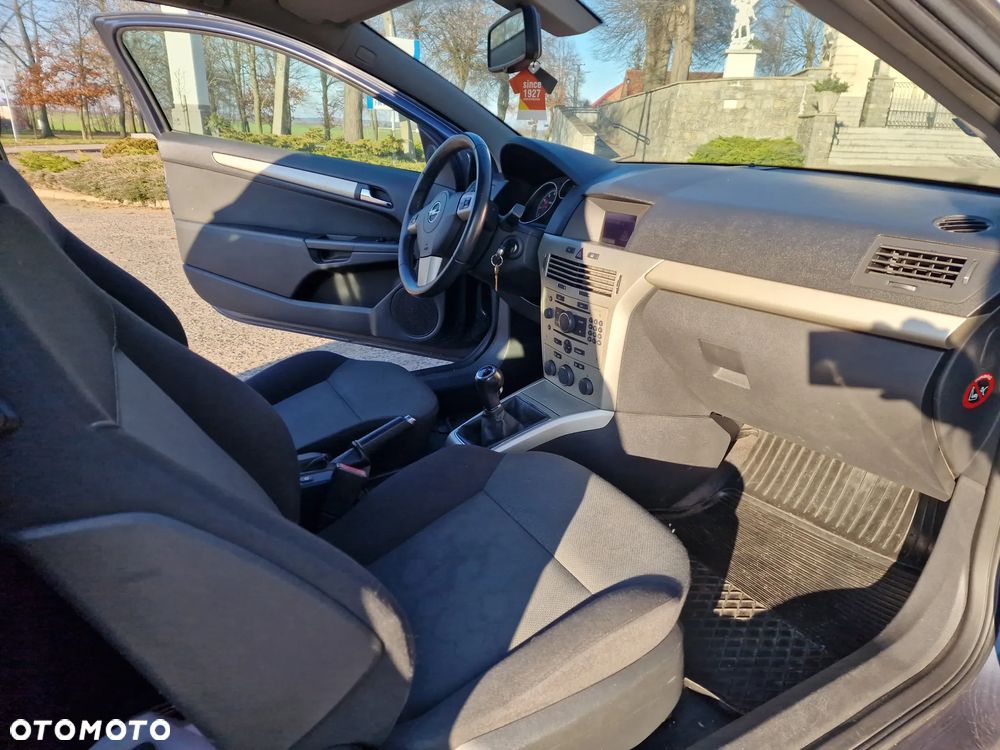 Opel Astra 1.6 Sport - 13