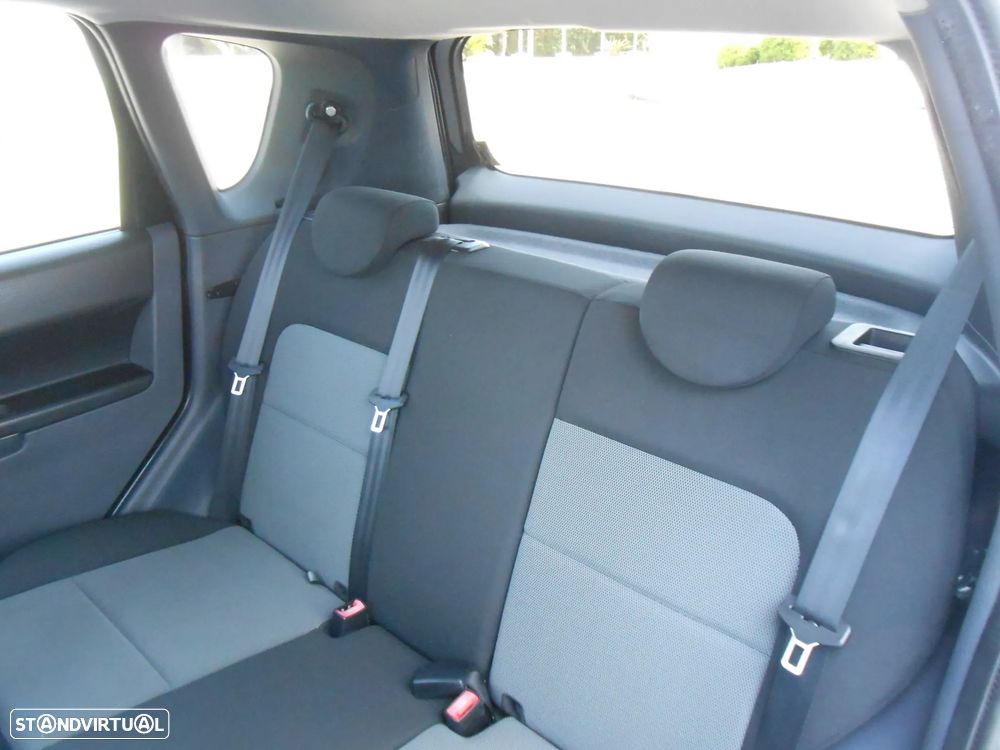 Mitsubishi Colt - 20