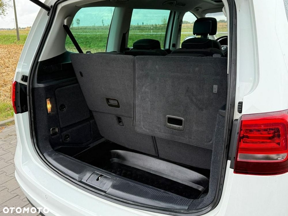 Volkswagen Sharan 2.0 TDI (BlueMotion Technology) Highline - 18