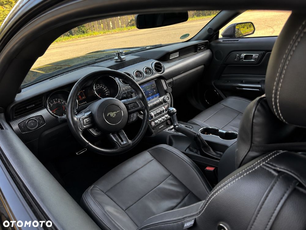 Ford Mustang - 20
