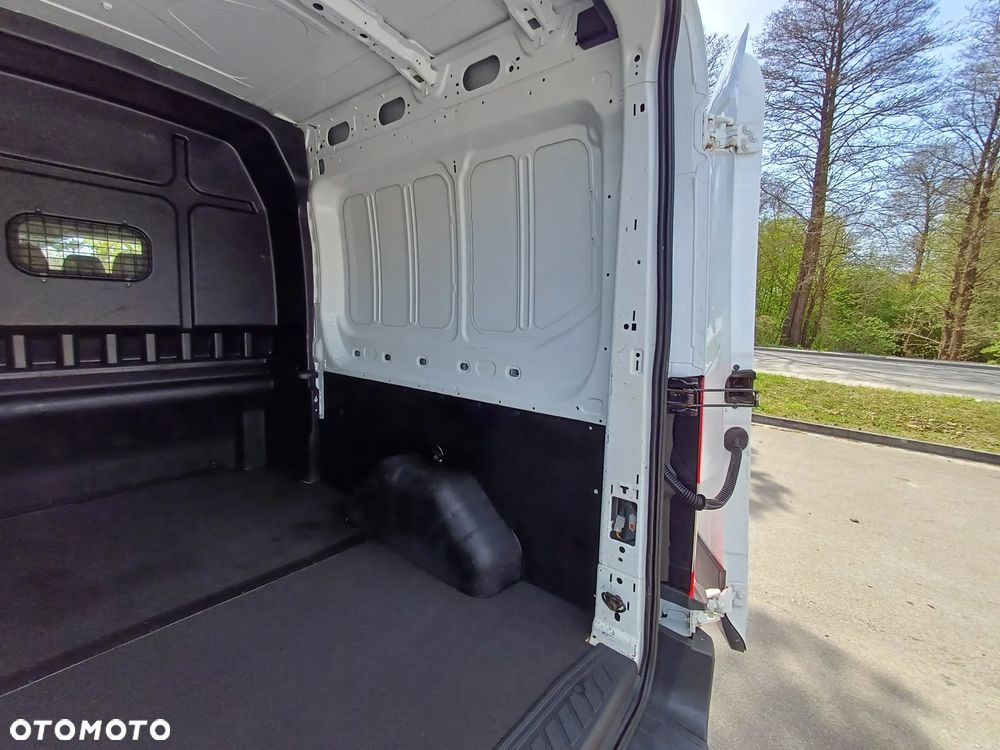 Ford Transit - 16