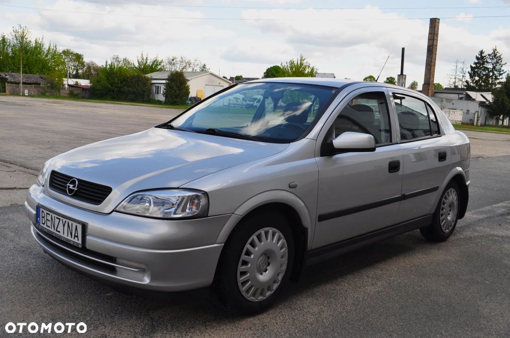 Opel Astra - 2