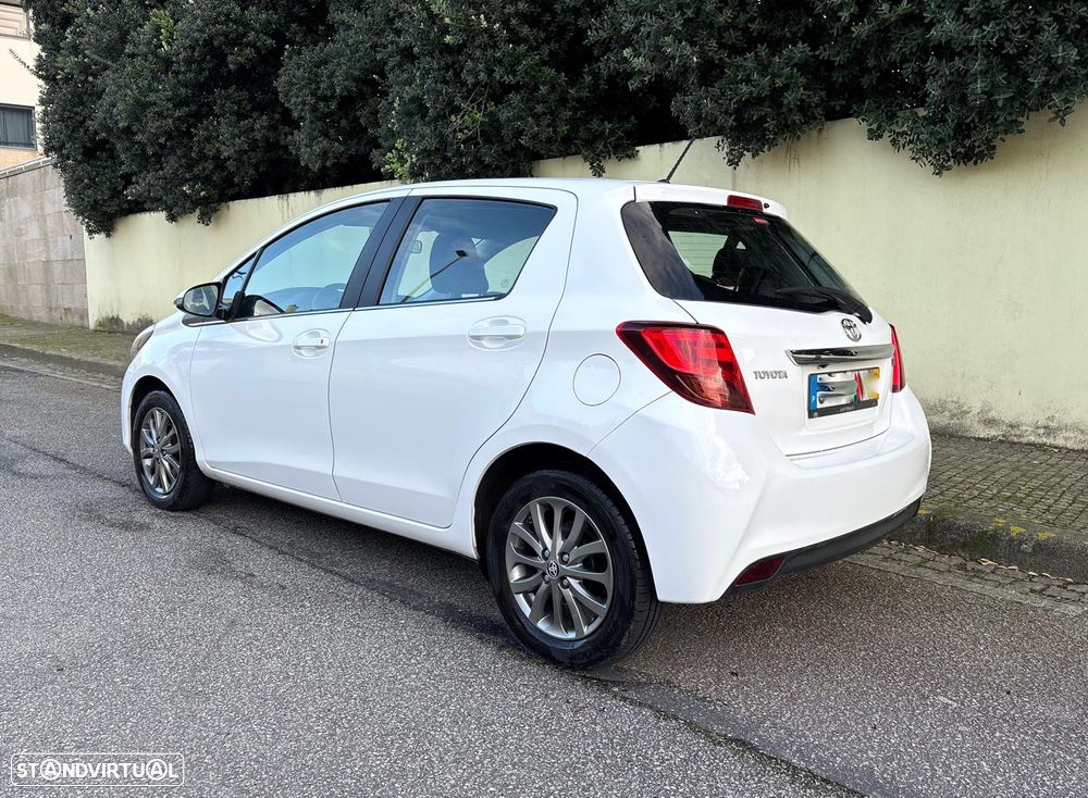 Toyota Yaris 1.0 VVT-i Comfort +PS Style+P.Techno - 26