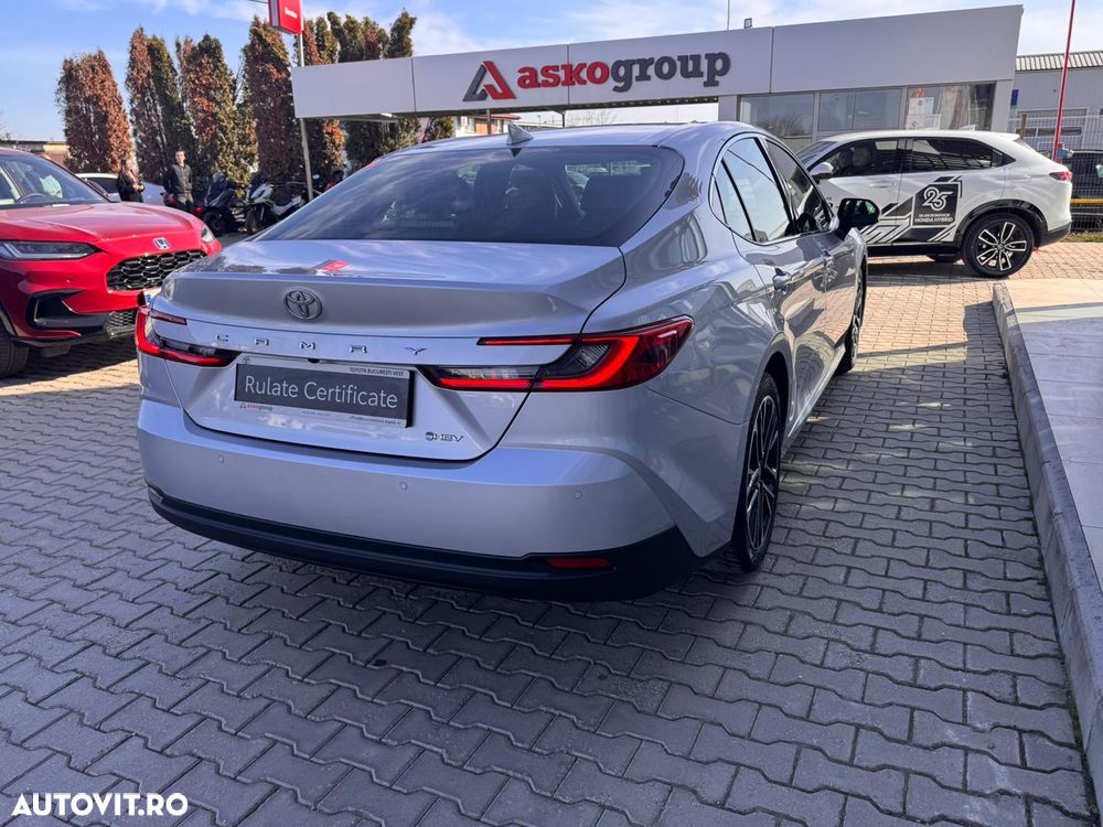 Toyota Camry 2.5 Exclusive - 7