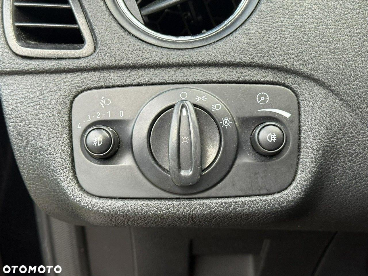 Ford S-Max - 21