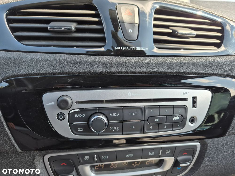 Renault Scenic dCi 130 FAP Start & Stop Bose Edition - 34