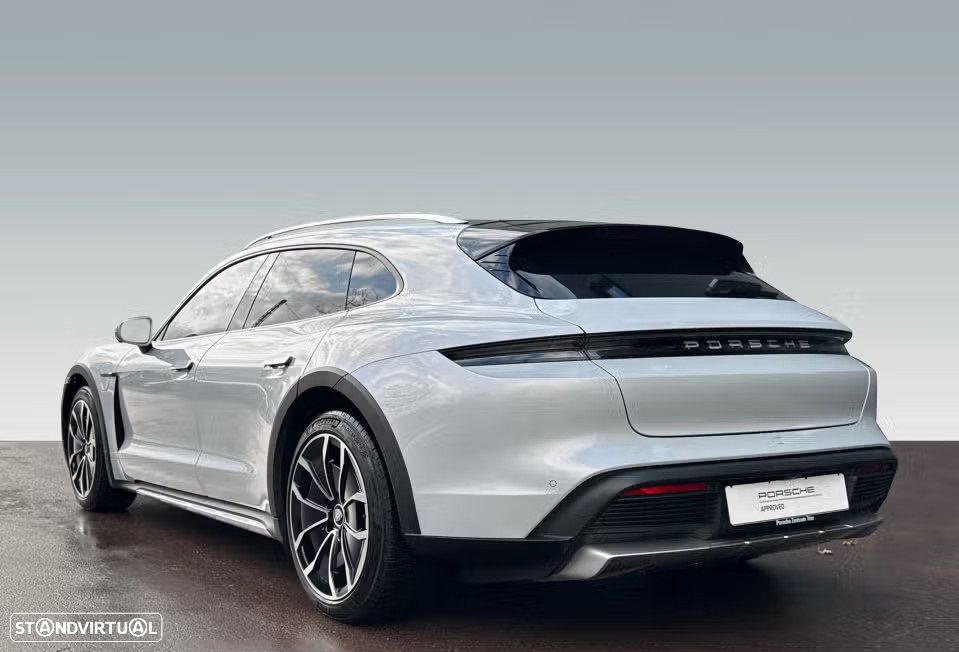 Porsche Taycan Cross Turismo 4 - 3