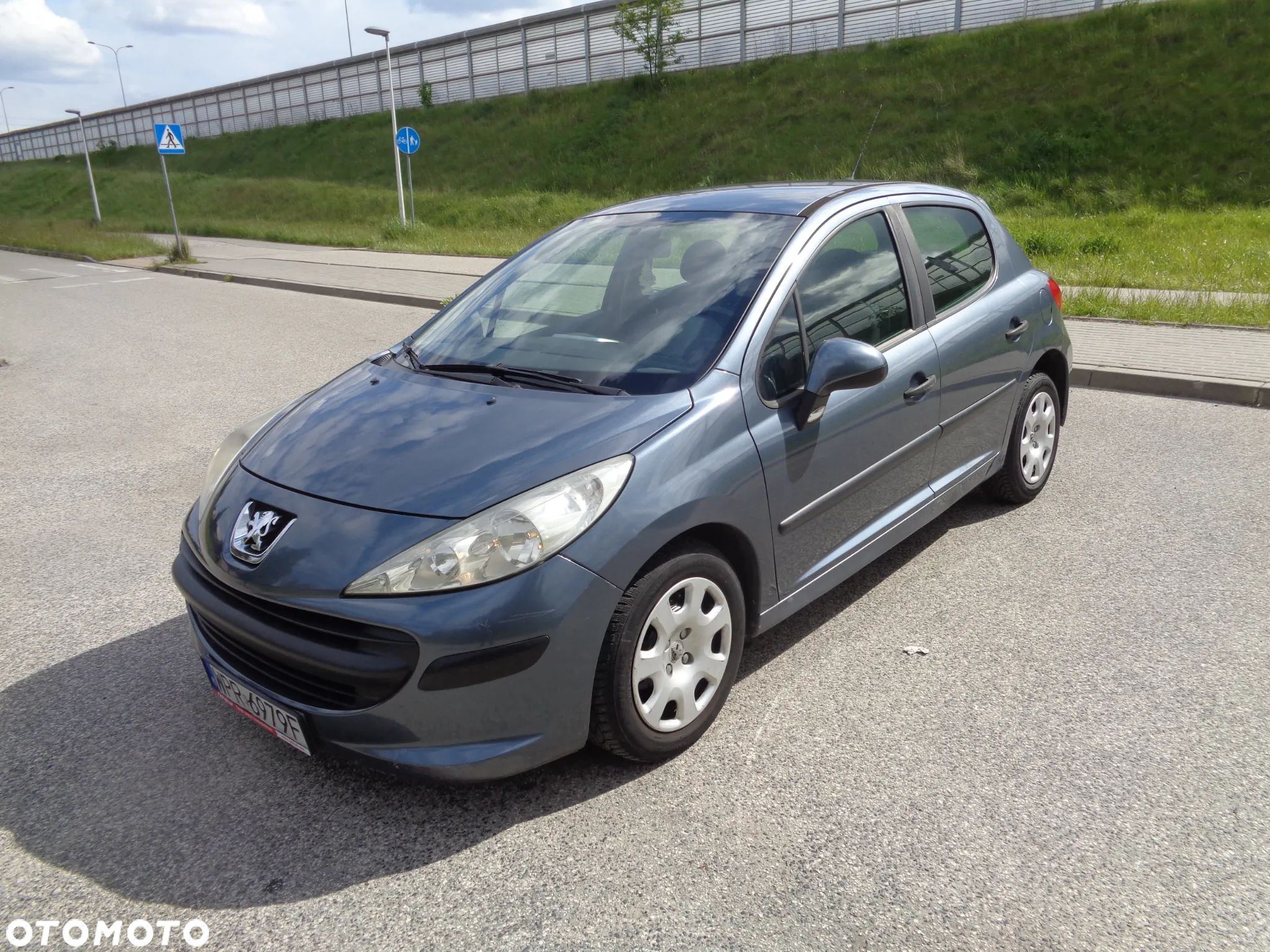 Peugeot 207 1.4 Presence - 1
