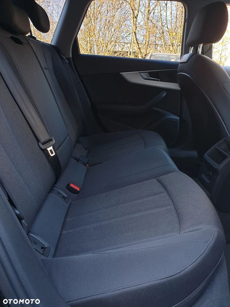 Audi A4 Avant 2.0 TDI ultra design - 35