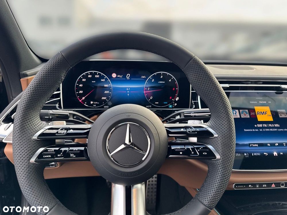 Mercedes-Benz Klasa E - 11