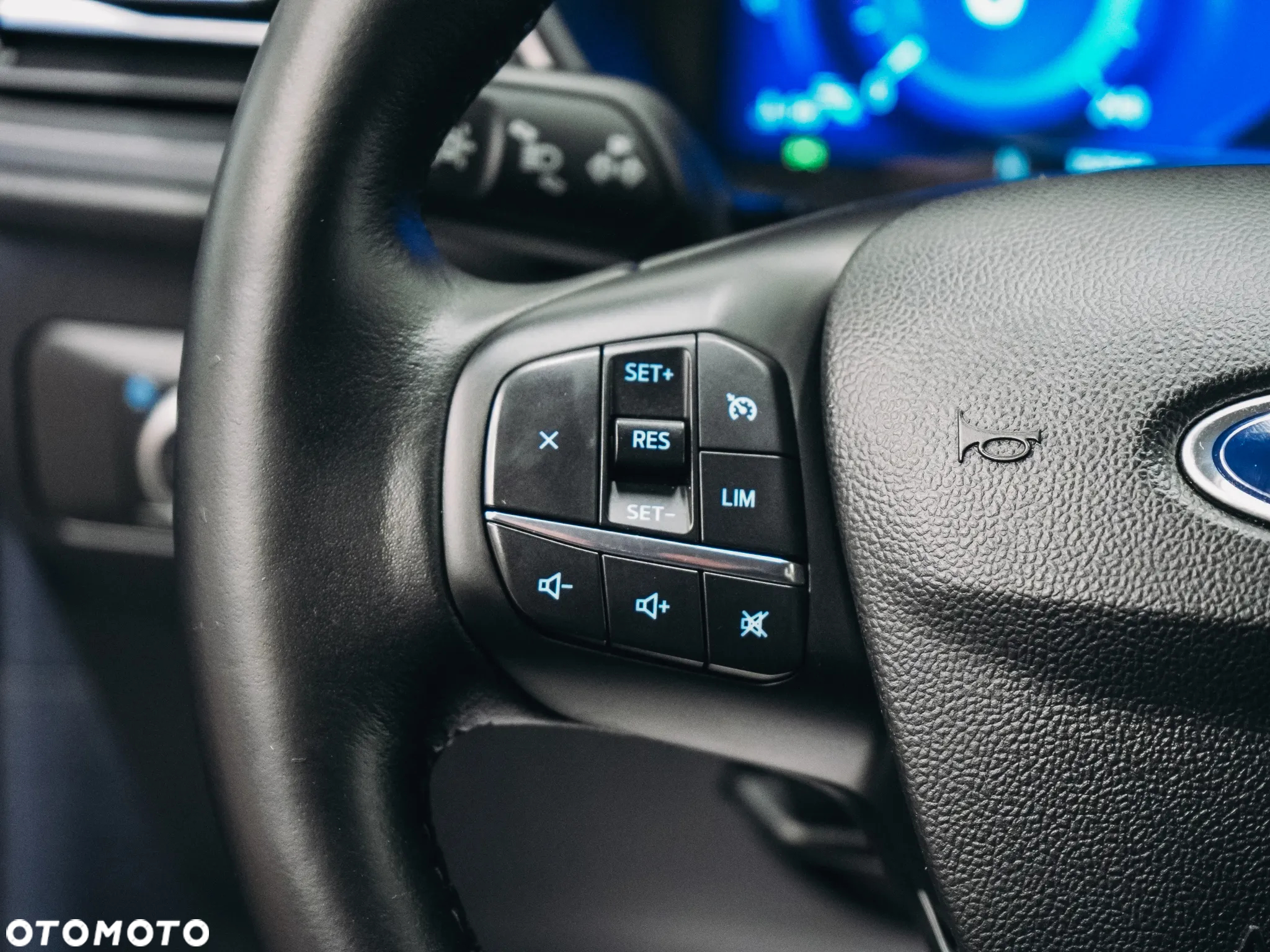 Ford Kuga 1.5 EcoBlue FWD Titanium - 23