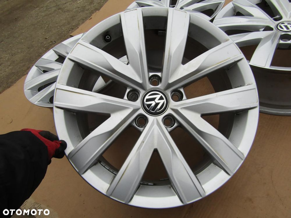 4x FELGI 17 VW Tiguan II Passat B7 B8 B9 Jetta Caddy Golf V VI VII VIII Skoda Kodiaq Karoq Octavia Yeti Superb Seat Tarraco Ateca - 12