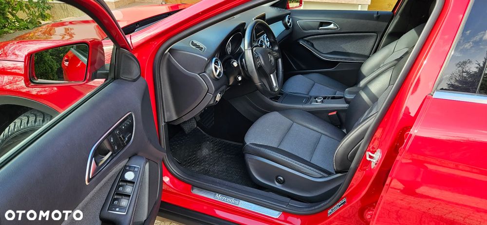 Mercedes-Benz GLA 200 (CDI) d 4Matic 7G-DCT - 7