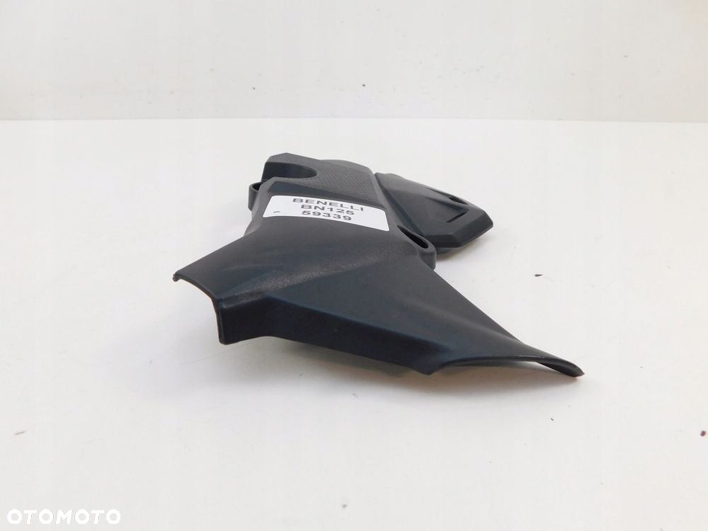 BENELLI BN 125 OSŁONA RAMY PRAWA - 3