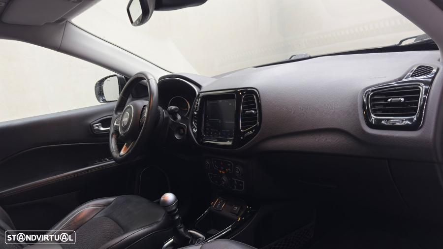 Jeep Compass 1.6 M-Jet Limited - 23