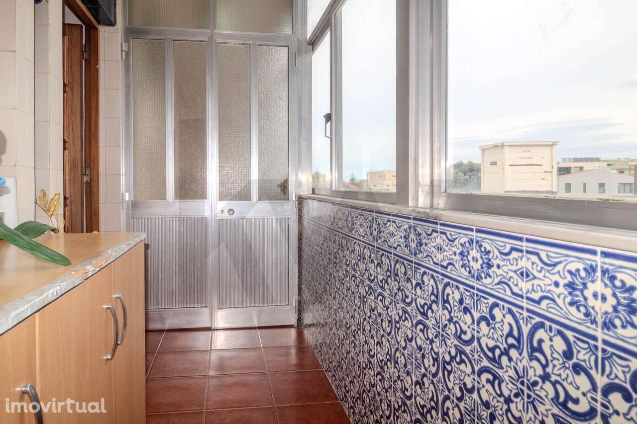 Apartamento com 4 quartos  ao senhor da Pedra  em Gulpilhares - Grande imagem: 2/31