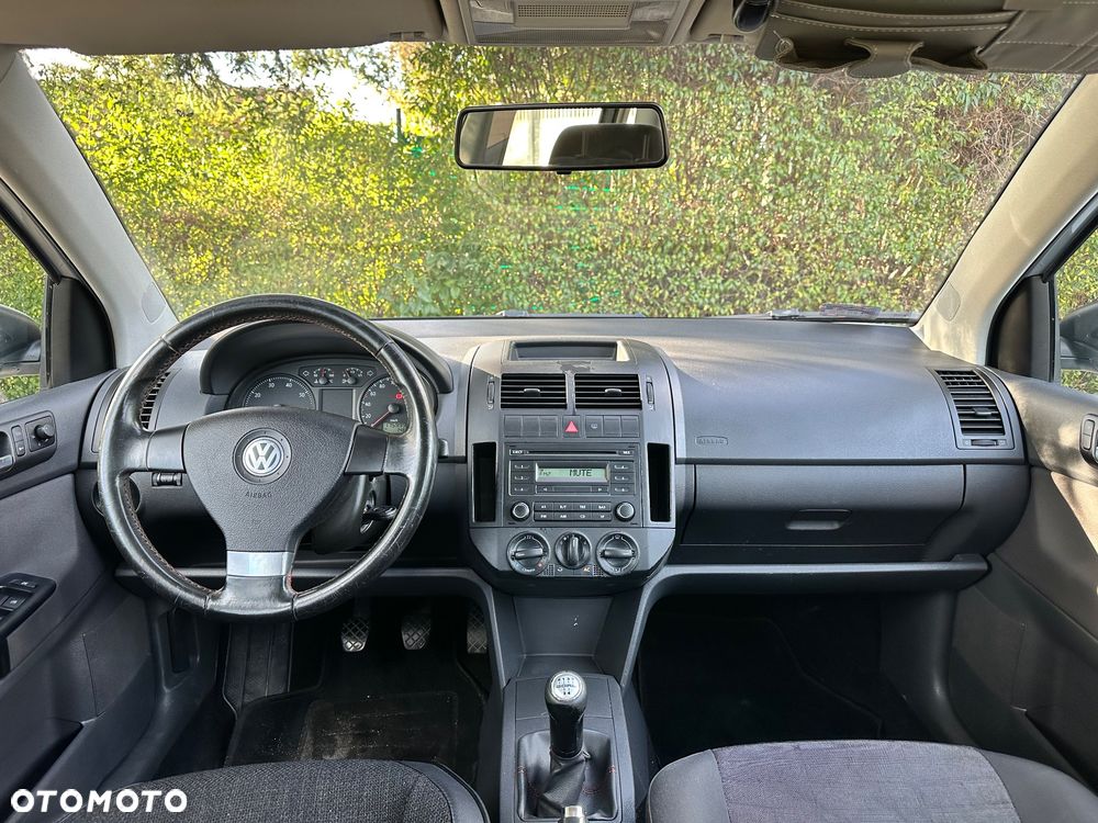 Volkswagen Polo 1.4 16V Fun - 11