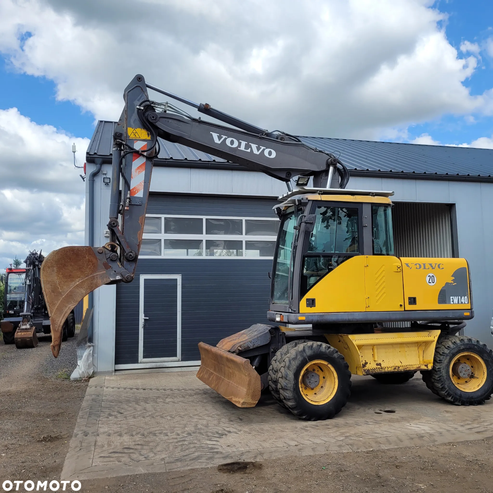 Volvo Ew140 - 8