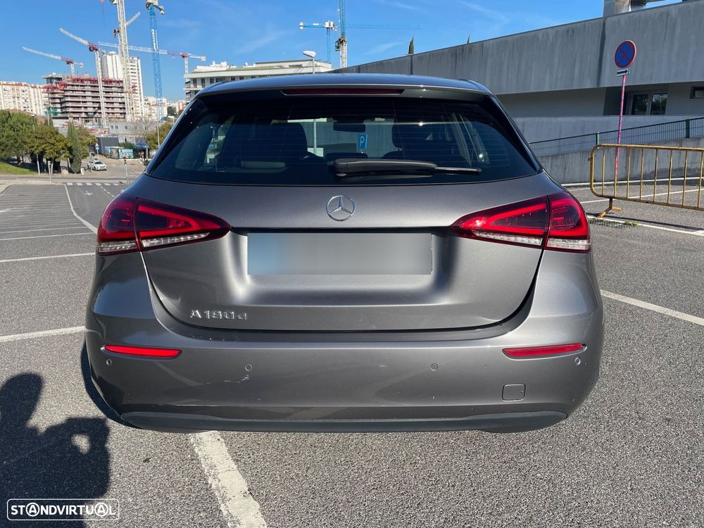 Mercedes-Benz A 180 - 6