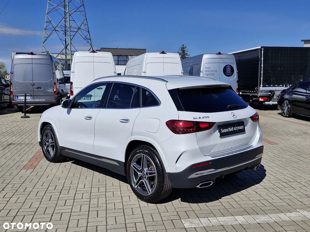 Mercedes-Benz GLA 200 mHEV AMG Line 7G-DCT - 3