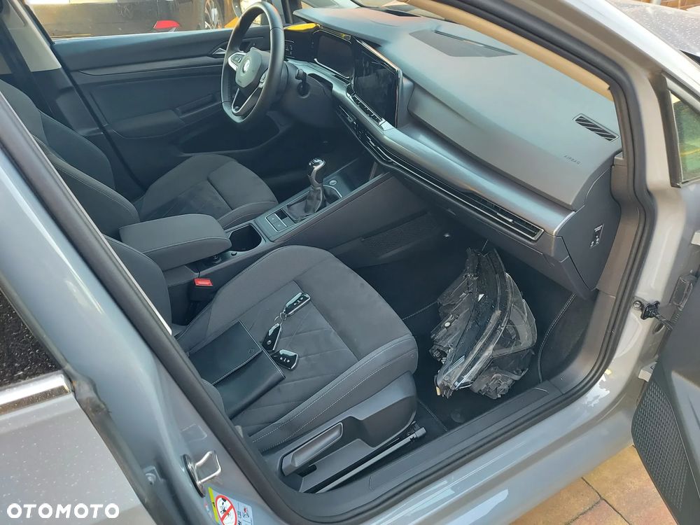 Volkswagen Golf 1.5 TSI OPF Style - 6