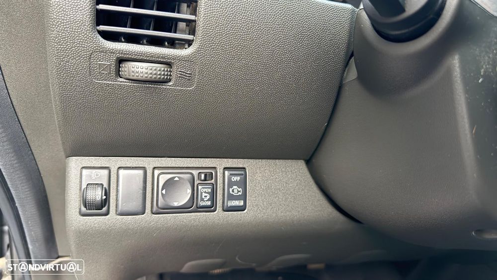 Nissan Navara 2.5 dCi CD LE Hi-Tech +P.Premium 4WD - 15