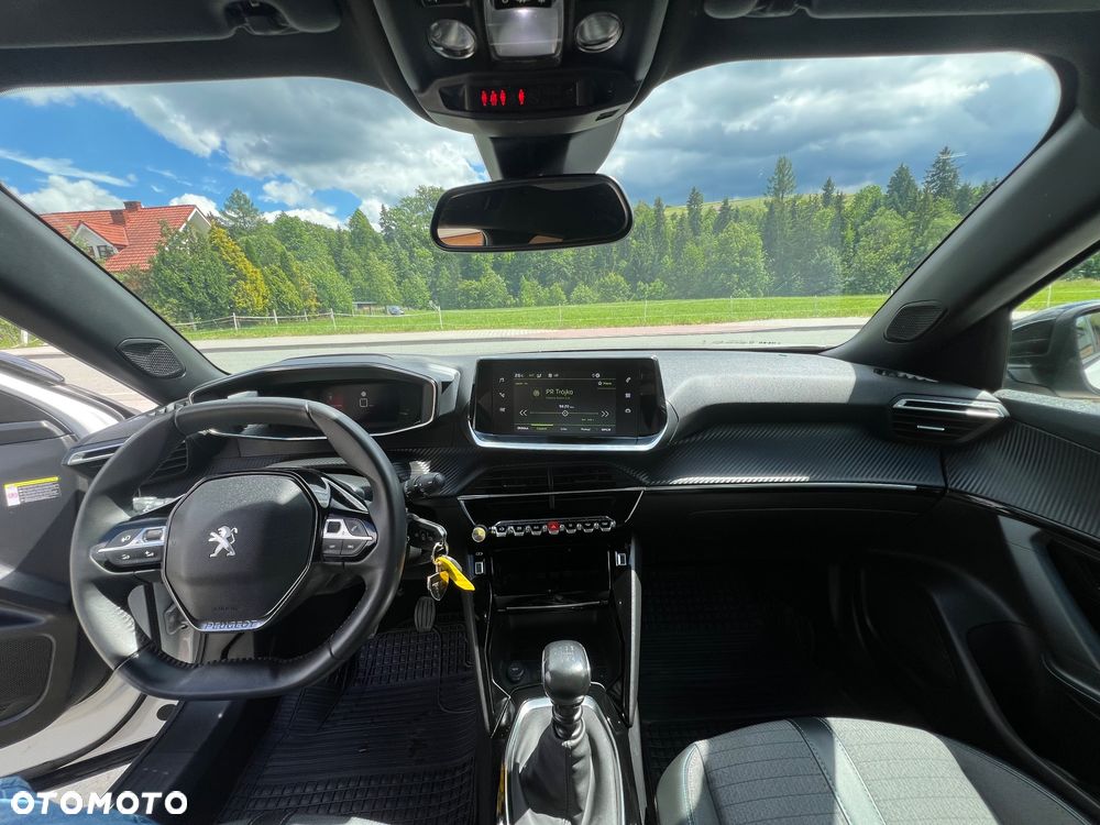 Peugeot 2008 PureTech 130 Allure - 11