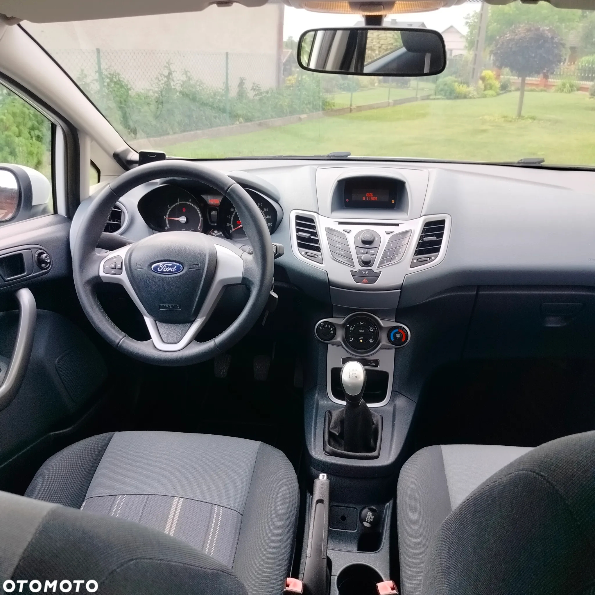 Ford Fiesta 1.25 Celebration - 12