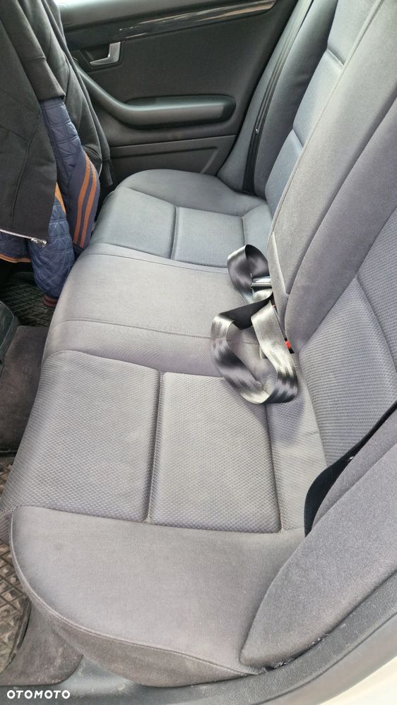 Audi A4 Limousine - 19