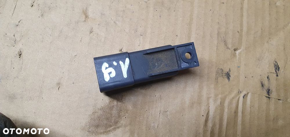 Przekaźnik świec żarowych VW Golf V Plus 1.9 TDI 03G907282A - 7